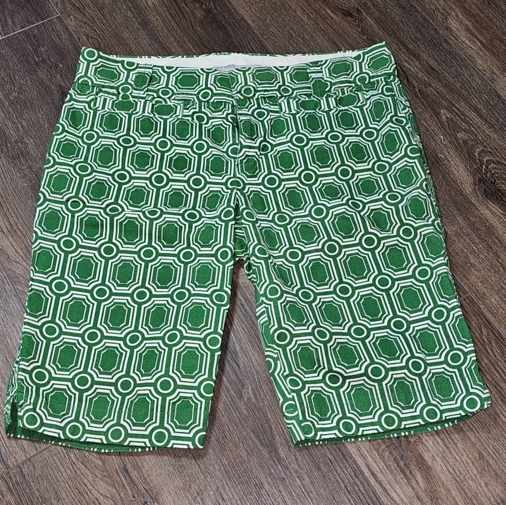 Old Navy Green Geometric Print Bermuda Shorts